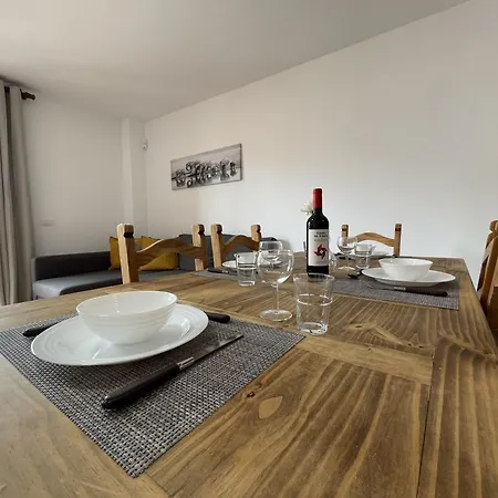 Markethome Cozy 2br Near Airport Апартаменты Гуаса