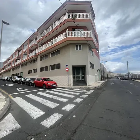 Markethome Cozy 2br Near Airport