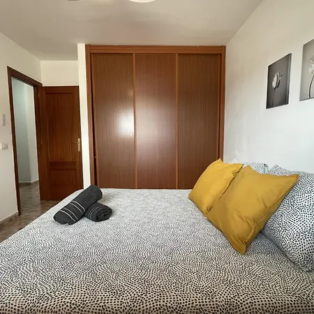 Markethome Cozy 2br Near Airport Apartament Guaza