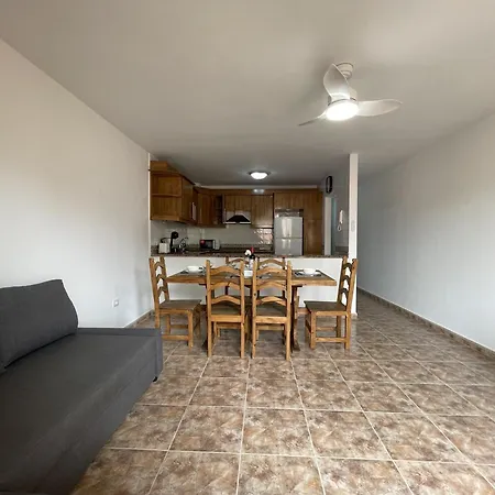 Markethome Cozy 2br Near Airport * Guaza