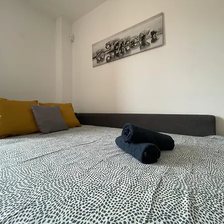 아파트 Markethome Cozy 2br Near Airport Guaza