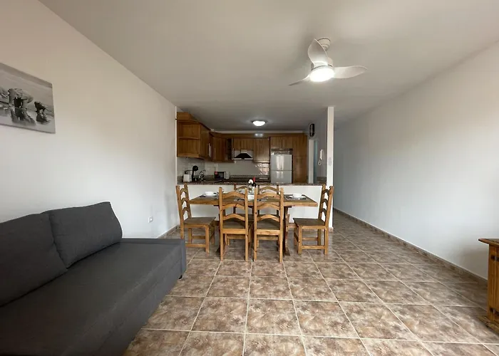 Markethome Cozy 2br Near Airport * Guaza
